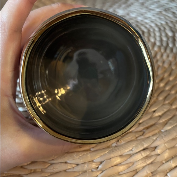 🌸Spring Ready☀️White Ceramic Pot with Gold Rim - Picture 5 of 12